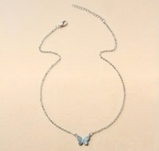 Posrebrzany Naszyjnik z Motylkiem