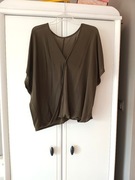 44XXL ciemnozielona khaki bluzka z dekoltem V nietoperzowa w serek