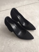 Czarne czółenka buty zamszowe ryłko 35r.