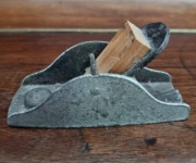 Stary miniaturowy ,metalowy strug( hebel) do drewna z lat 70-tych 