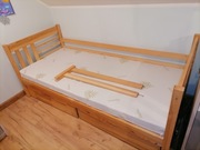 Sprzedam łóżko pojedyńcze sosnowe