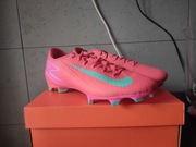 Korki Nike Zoom Mercurial Vapor 16 Academy FG/MG - Czerwony