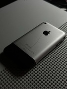 iPhone 2G 16GB   