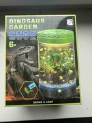 Zestaw DIY Dinosaur Garden – świecący ogród w słoiku, dinozaury, terrarium