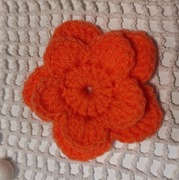 Kwiatek pomarańczowy, włóczka 