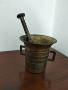 Stary moździerz mosiężny 