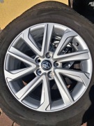 TOYOTA CHR orginalne kompletne koła letnie + czujniki ET 30 