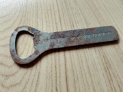 Stary przedwojenny otwieracz do piwa Gambrinus