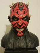 Kolekcjonerski pojemnik Darth Maul Star Wars z 1999 r. od Applause