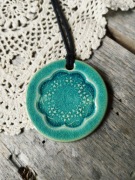 Ceramiczny wisior mandala, turkus, rękodzieło 