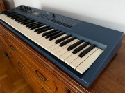 Syntezator Yamaha CS1X