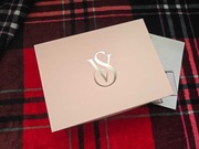 Pudełko pudrowe Victoria’s Secret  rozmiar M ( 8*20*7)