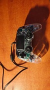 PS4 – pad Nacon Compact Controller przewodowy, transparentny.
