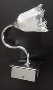 Lampa ścienna w kształcie kwiatu Nowa