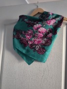 Chusta zielona w róże 