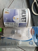 Mleko dla szczeniaków i kotków z zestawem. 