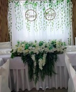 Kwiaty na stół przed Państwem Młodym 