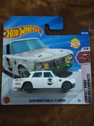 Nowa Alfa Romeo Giulia Ti Super Hot Wheels model 195/250 kolekcja 2025