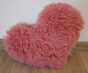 Urocze pluszowe serduszko