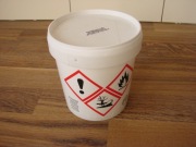 UTWARDZACZ DO SZPACHLI,ŻYWICY,ŻYWIC.PRAWIE 1  KILO