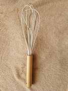 Ubijaczka do ciasta, trzepaczka do jajek