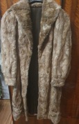 Futro z naturalnych beżowych norek