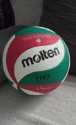 Piłka do siatkówki Molten.