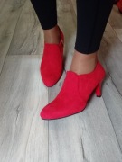 (40) Czerwone botki Wieczorowe, Nowe 