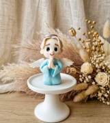 Figurka na tort z masy cukrowej Aniołek chłopiec topper chrzest komunia