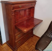 sprzedam piękną sekreterę