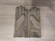 Zamszowe rękawiczki w beżu, eleganckie, miękkie