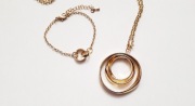 Nowy zestaw biżuterii kółka naszyjnik i bransoletka Bijoux