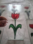 Witraż Czerwony Tulipan cena za sztuke 150 szklo artystyczne 