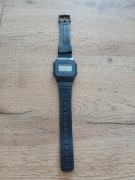 klasyczny zegarek cyfrowy