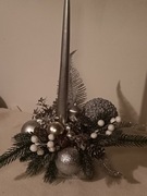 Stroik świąteczny ze świecą 