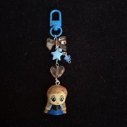 Piękny breloczek z Anną z Krainy Lodu