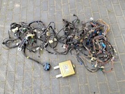 Sterownik silnika komputer skrzynka bezpieczników wiązka instalacja Swift 