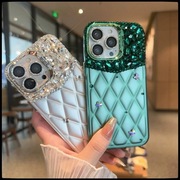 Etui na iPhone 15 Pro Max „Luksusowa Celebryta”.