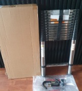 Przenośna drabina teleskopowa 5,2m z dwoma hakami.