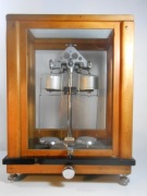 Waga apteczna laboratoryjna