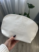 Biała kremowa kosmetyczka Kerastase