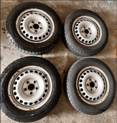 Felgi stalowe Volkswagen R16C Komplet + Opony Całoroczne Sava