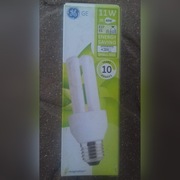 Żarówka energooszczędna GE E27 