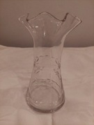 Wazonik  kryształowy   z bezbarwnego  szkła  