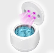 Urządzenie UV do czyszczenia protez zębowych, aparatów ortodontycznych