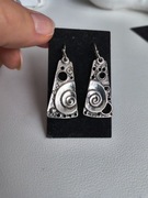 Nowe kolczyki wiszące z odciskiem muszli kod900