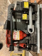 LEWAREK PODNOŚNIK hydrauliczny UCHO ZACZEP  Renault Master , opel movano 