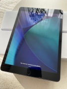 Apple iPad 9 gen tablet 64 GB stan bardzo dobry
