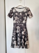 MEDICINE rozkloszowana sukienka w kwiaty XS 34 pastel goth restyle