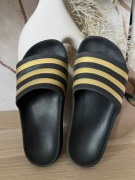 Klapki Dziecięce czarne ze złotym ADIDAS Adilette Aqua r. 36 